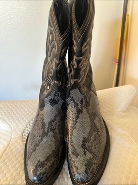 MEXICANA Black and Gray Snakeskin Western Boots